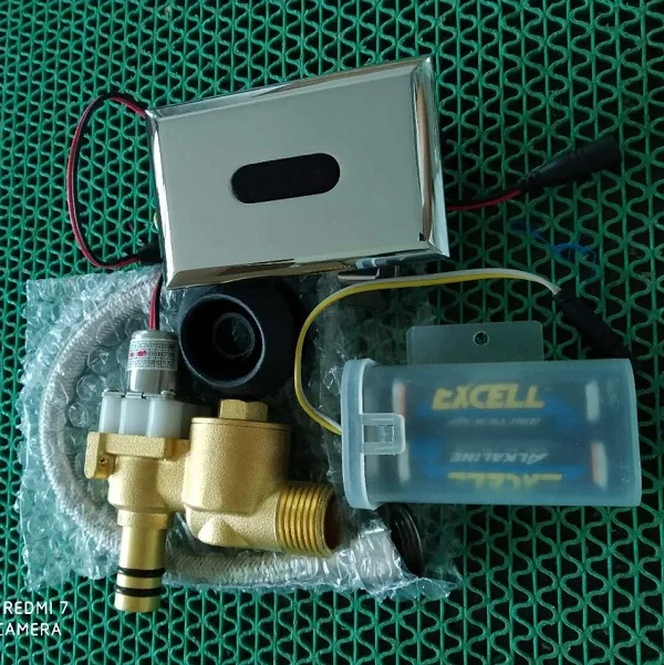 Van xả cảm ứng MK-UF8V