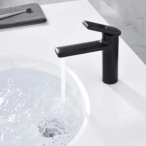 Vòi lavabo nóng lạnh màu đen MK-8032B